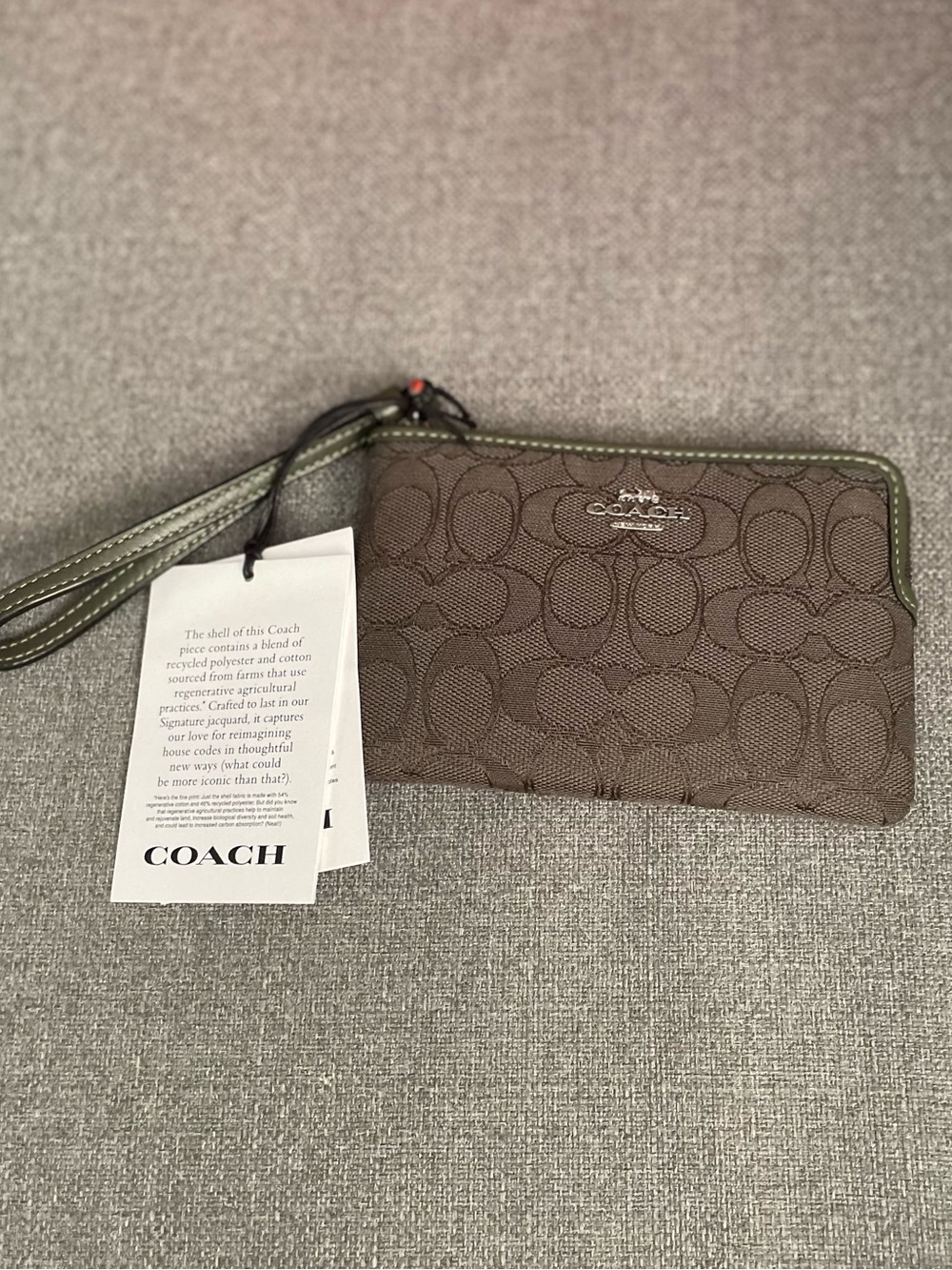 NEW Coach Corner Zip Wristlet